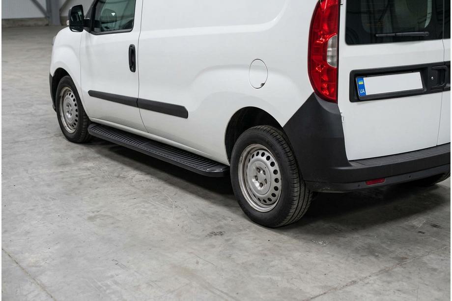 Opel Combo 2012–2018 Boční nášlapy Tayga Black (2 ks, hliník) Image