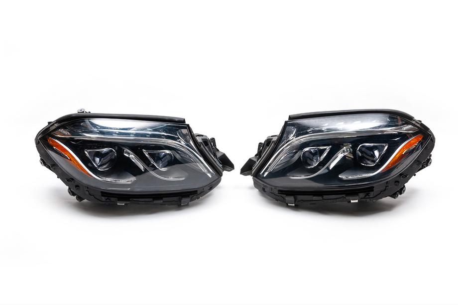 Mercedes GL/GLS třída X166 2012–2019 Restylingový bodykit z GL na GLS63 AMG (V2, některé originální díly) Fotografie 10