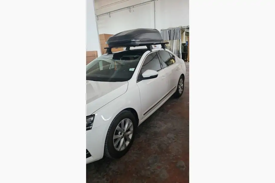 Skoda Superb 2015–2024 Střešní příčníky pro hladkou střechu (2 ks, Asaf V4) Image