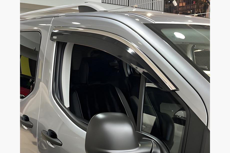 Opel Combo 2019– Ofuky oken s chromovou lištou (2 ks, Niken) Image