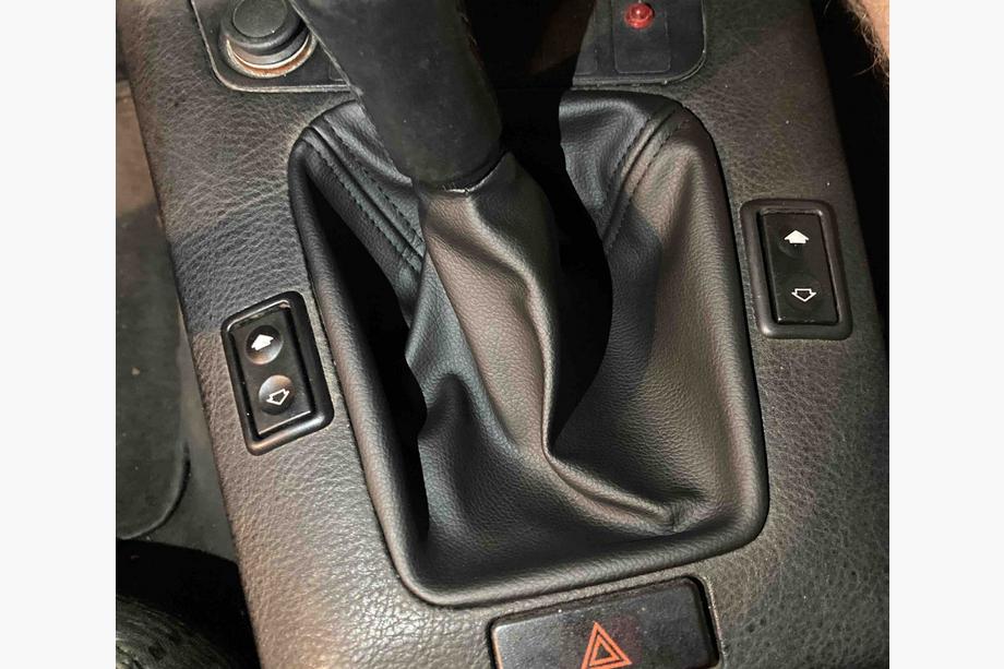 BMW řada 3 E36 1990–2000 Manžeta řadicí páky OEM (koženka) Fotografie 2
