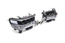 Toyota Land Cruiser 200 2007–2021 Přední světlomety 2016+ (LX-Design) fotografie 16