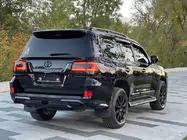 Toyota Land Cruiser 200 2007–2021 Zadní světla 2016-2021 (sekvenční červené) fotografie 13