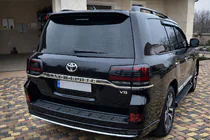 Toyota Land Cruiser 200 2007–2021 Zadní světla 2016-2021 (sekvenční červené) fotografie 6