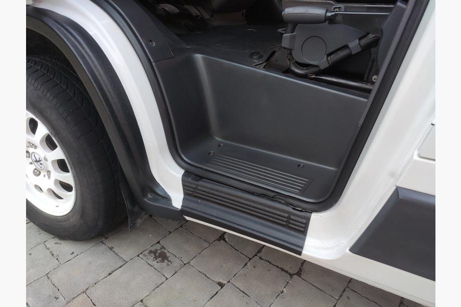 Citroen Jumper 2007–2025 Ochranné kryty dveřních prahů EuroCap (2 ks, ABS) Image