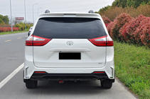Toyota Sienna 2010–2020 Sada bodykitu ve stylu LM fotografie 2
