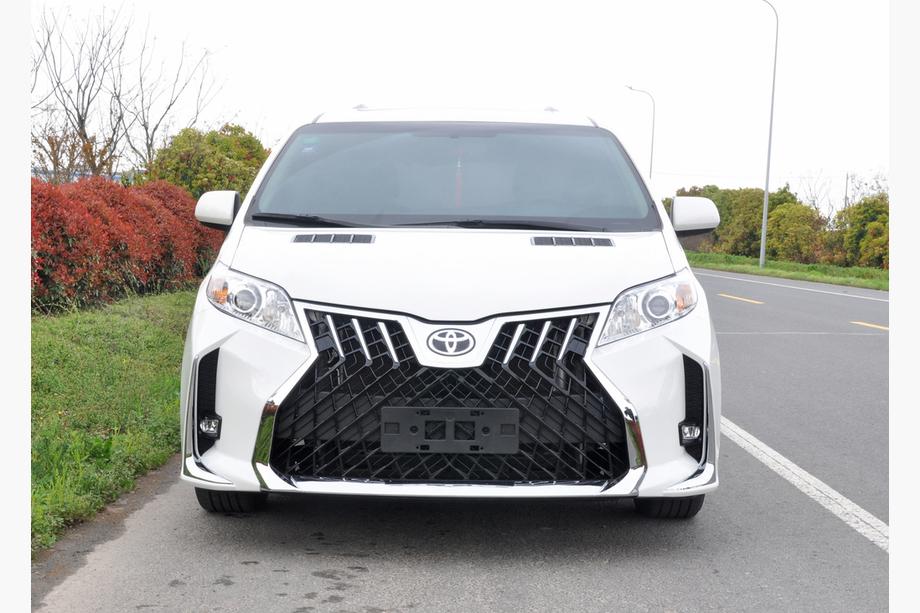Toyota Sienna 2010–2020 Sada bodykitu ve stylu LM Image
