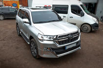 Toyota Land Cruiser 200 2007–2021 Sada bodykitu 2016-2021 (Executive 2021) fotografie 5