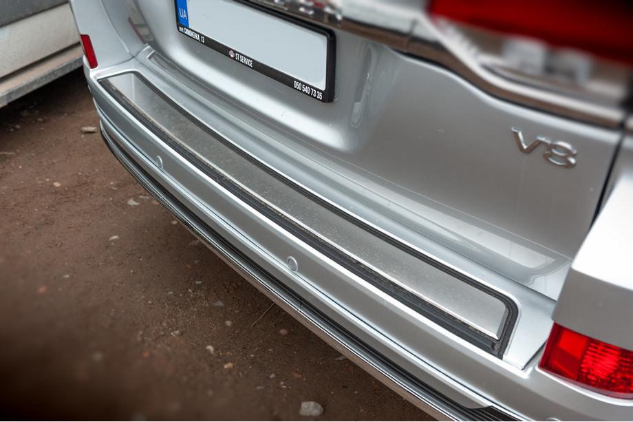Toyota Land Cruiser 200 2007–2021 Sada bodykitu 2016-2021 (Executive 2021) Černá barva Fotografie 8
