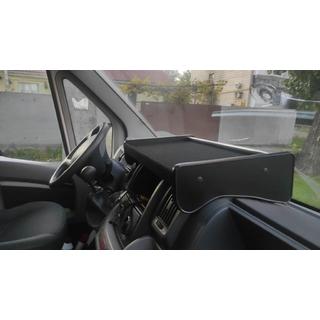 Police na palubní desku (typ 1)