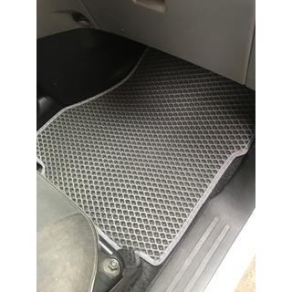 EVA autokoberce pro elektromobily (černé) fotografie 2