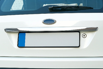 Ford Fiesta 2002–2008 Nerezová lišta nad SPZ Carmos - turecká ocel fotografie 4