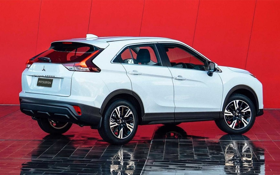 Odtajněn modernizovaný crossover Mitsubishi Eclipse Cross