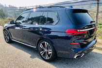 BMW X7 G07 2019– Boční nášlapy OEM (2 ks) fotografie 1