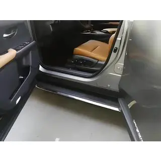 Boční nášlapy OEM (2 ks) fotografie 2