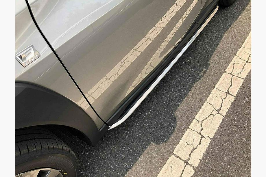 Lexus UX 2018– Boční nášlapy OEM (2 ks) Image