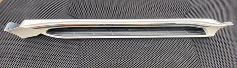 Toyota Land Cruiser 200 2007–2021 Boční prahy Exlusive (design 2021) Bílá barva fotografie 4
