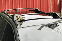 Toyota Rav 4 2019–2025 OEM příčníky pro integrované střešní ližiny (2 ks) fotografie 10
