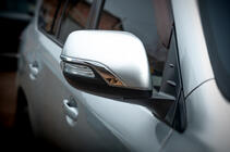 Toyota Land Cruiser 200 2007–2021 Kompletní zpětné zrcátko Executive (pro 2012-2016, 1 ks) Černá (levé) fotografie 1