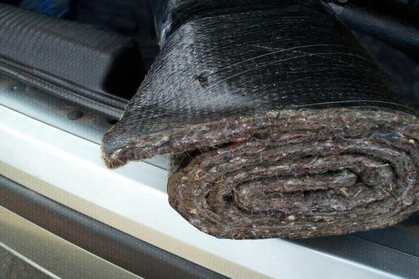 Odhlučnění vozu stavebními materiály