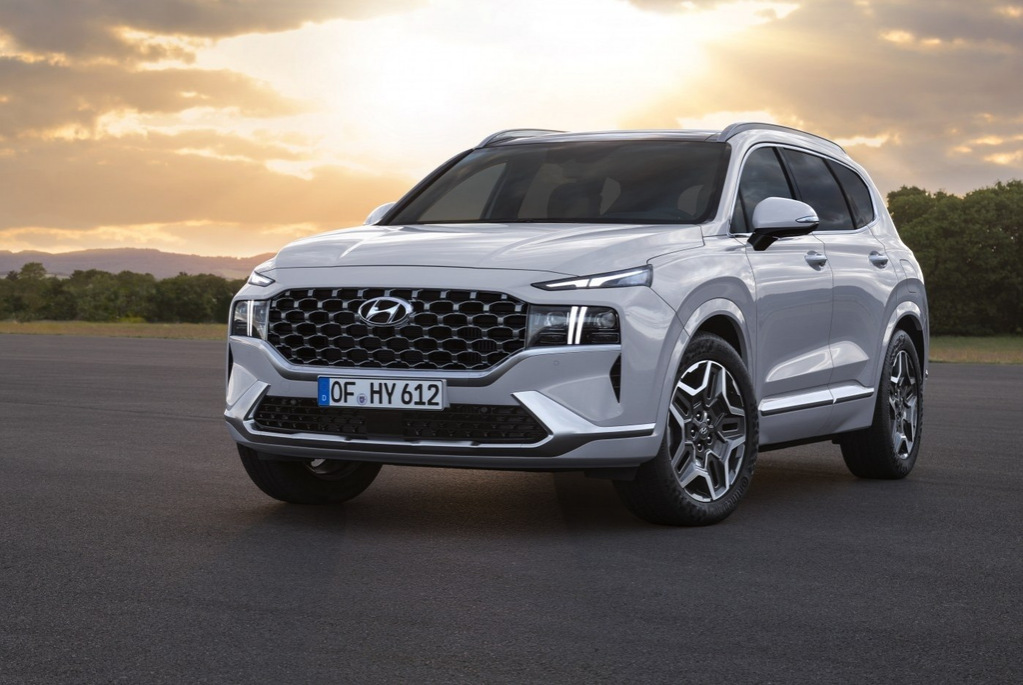 Aktualizovaný crossover Hyundai Santa Fe je již v prodeji