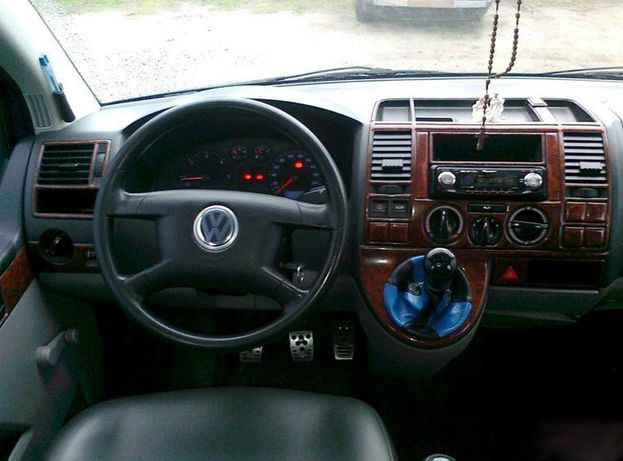 Tuning interiéru Volkswagen T5 Multivan a kryty palubní desky