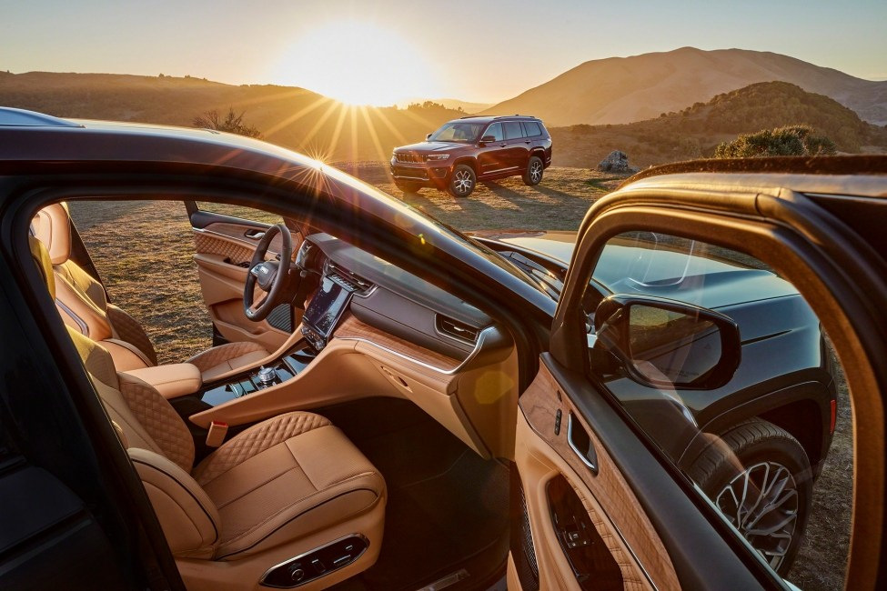 Představen modernizovaný Jeep Grand Cherokee 2021
