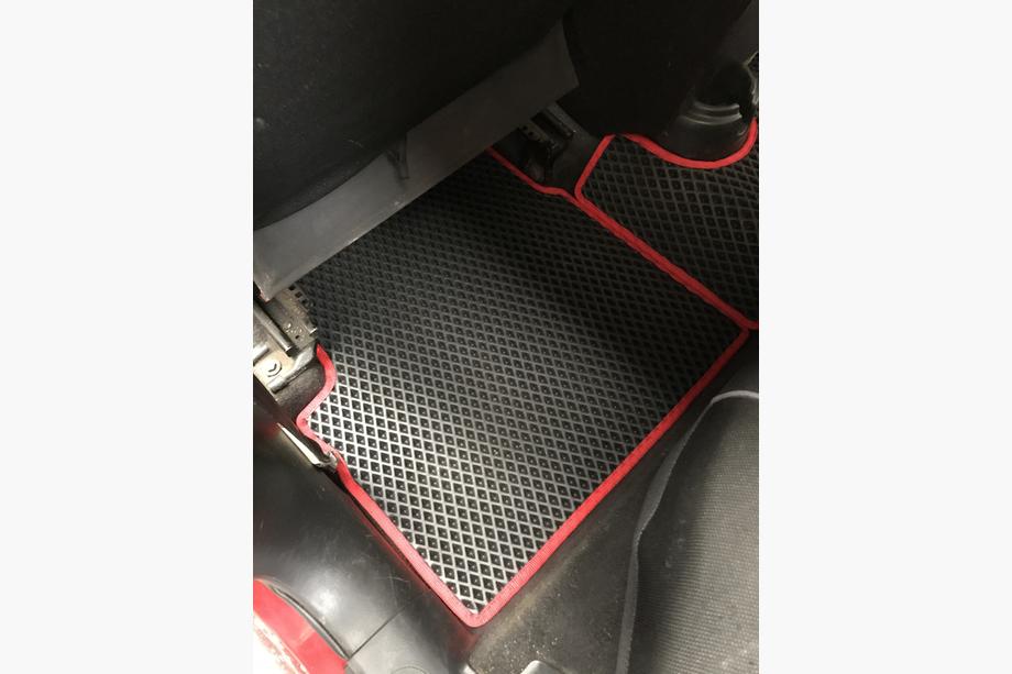 Chevrolet Aveo T250 2005–2011 EVA autokoberce (černé) Fotografie 2