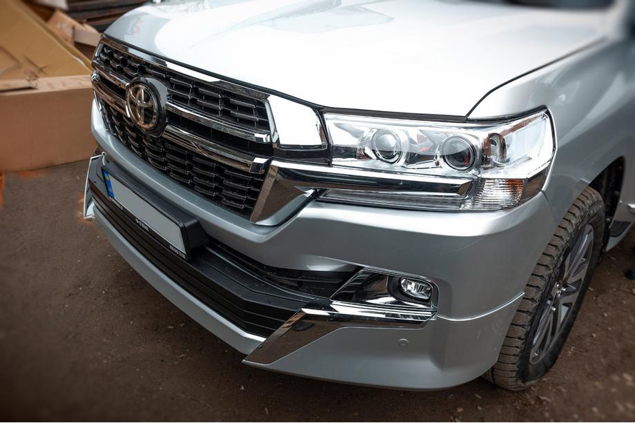 Toyota Land Cruiser 200 2007–2021 Kompletní restylingový body kit (přestavbová sada) z LC200 2008-2015 na 2021 Executive Fotografie 15