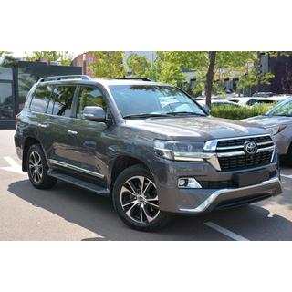 Facelift sada LC200 2008-2015 na 2016 Executive Toyota Land Cruiser 200 2007–2021 fotografie 2