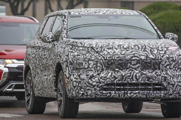 Nový Mitsubishi Outlander 2 021: jaký bude a kdy premiéra Fotografie 5