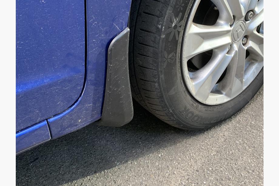 Honda FIT/Jazz 2014–2020 Zástěrky Premium (4 ks) Image
