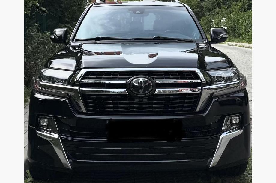 Toyota Land Cruiser 200 2007–2021 Přední maska chladiče 2016-2021 (provedení 2021) Fotografie 11