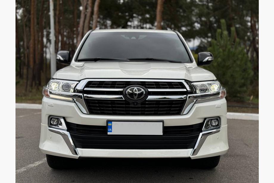 Toyota Land Cruiser 200 2007–2021 Přední maska chladiče 2016-2021 (provedení 2021) Fotografie 5