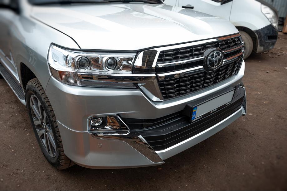 Toyota Land Cruiser 200 2007–2021 Přední maska chladiče 2016-2021 (provedení 2021) Fotografie 1