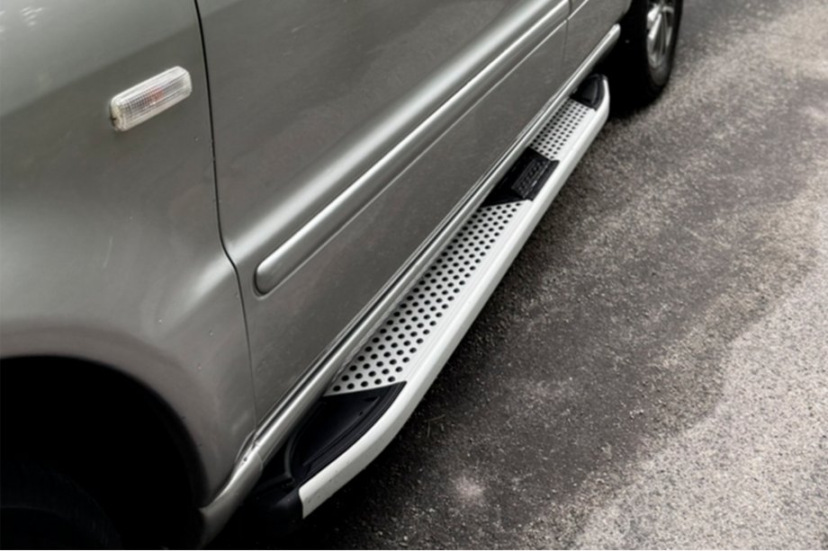 Mercedes ML W163 1997–2005 Boční nášlapy Mevsim Grey (2 ks, hliník) Fotografie 1