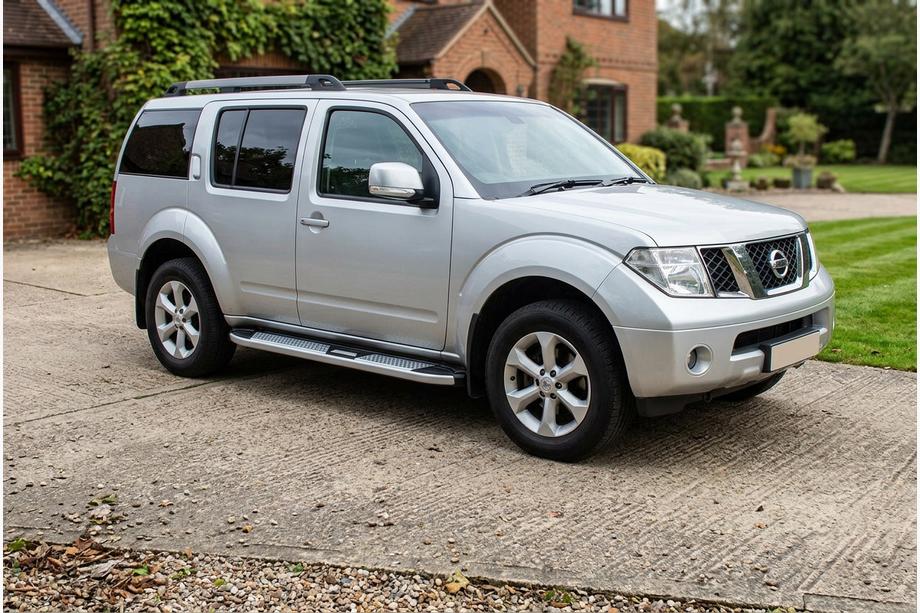 Nissan Pathfinder R51 2005–2014 Boční nášlapy Mevsim Grey (2 ks, hliník) Image