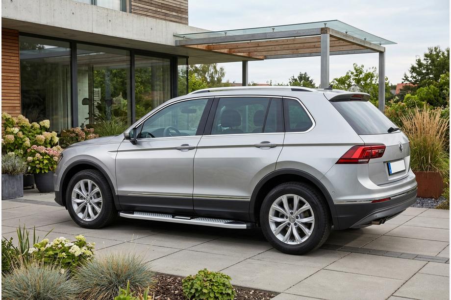 Volkswagen Tiguan 2016–2023 Boční nášlapy Mevsim Grey (2 ks, hliník) Image