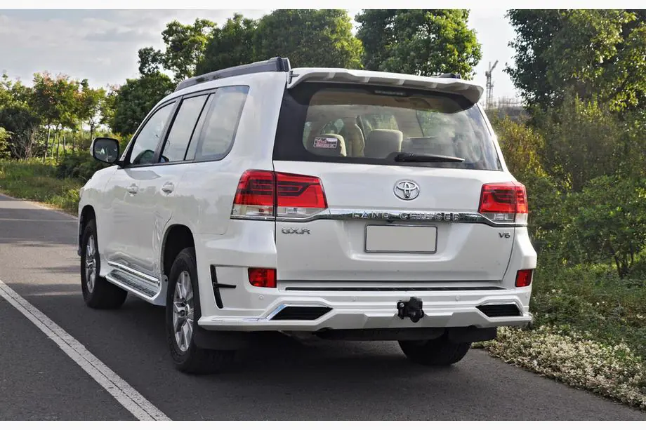 Toyota Land Cruiser 200 2007–2021 Zadní nárazník kompletní 2016+ (EWAN) Image