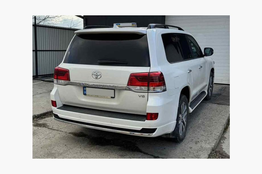 Toyota Land Cruiser 200 2007–2021 Zadní nárazník 2016+ k lakování (Čína) Fotografie 2