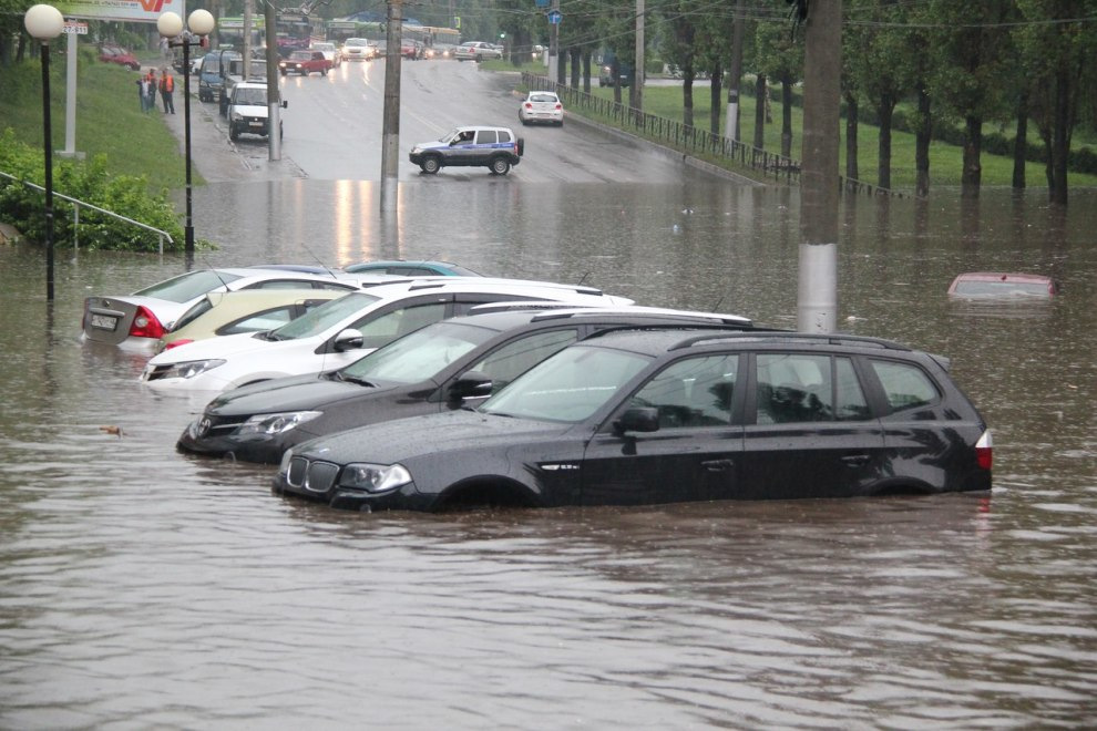 Jak rozpoznat zatopené auto