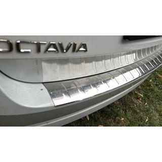 Nerezová lišta na zadní nárazník Carmos (SW) Skoda Octavia IV A8 2020– fotografie 1