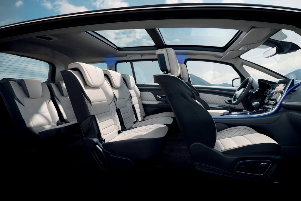 Recenze modernizovaného minivanu Renault Espace