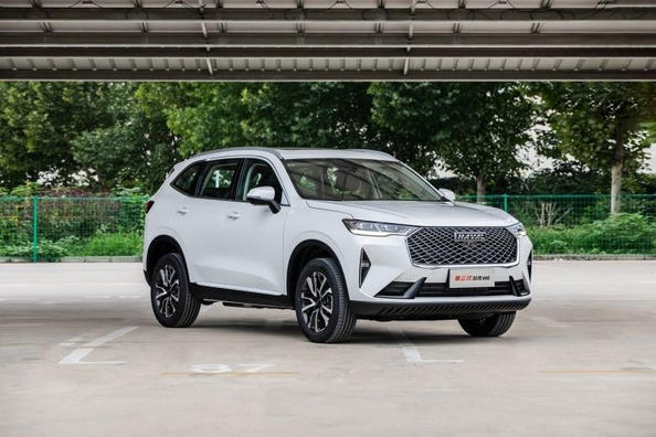 Recenze crossoveru nové generace Haval H6