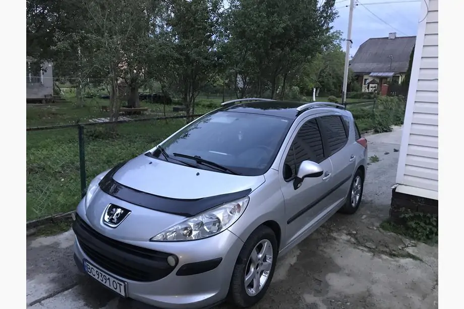 Peugeot 207 2006–2014 Deflektor kapoty VIP Image