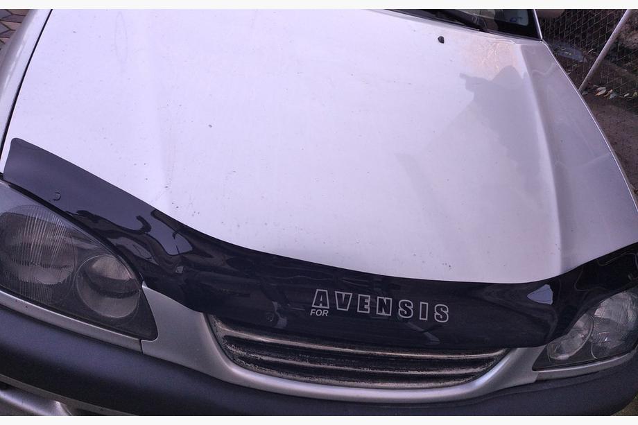 Toyota Avensis 1998–2003 Deflektor kapoty (VIP) Image