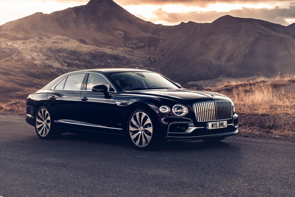 Recenze luxusního sedanu Bentley Flying Spur s pohonem všech kol