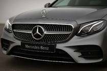 Mercedes E-class W213 2016–2023 Přední maska Diamond Silver (pro Avantgarde/AMG-Line/E43 AMG/E53 AMG 2016-2020) Bez držáku pro kameru fotografie 1