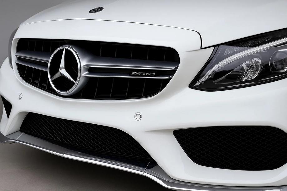 Mercedes C-Class W205 2014–2021 Přední maska C63 design (pro Avantgarde/AMG-Line/C43 AMG) Image