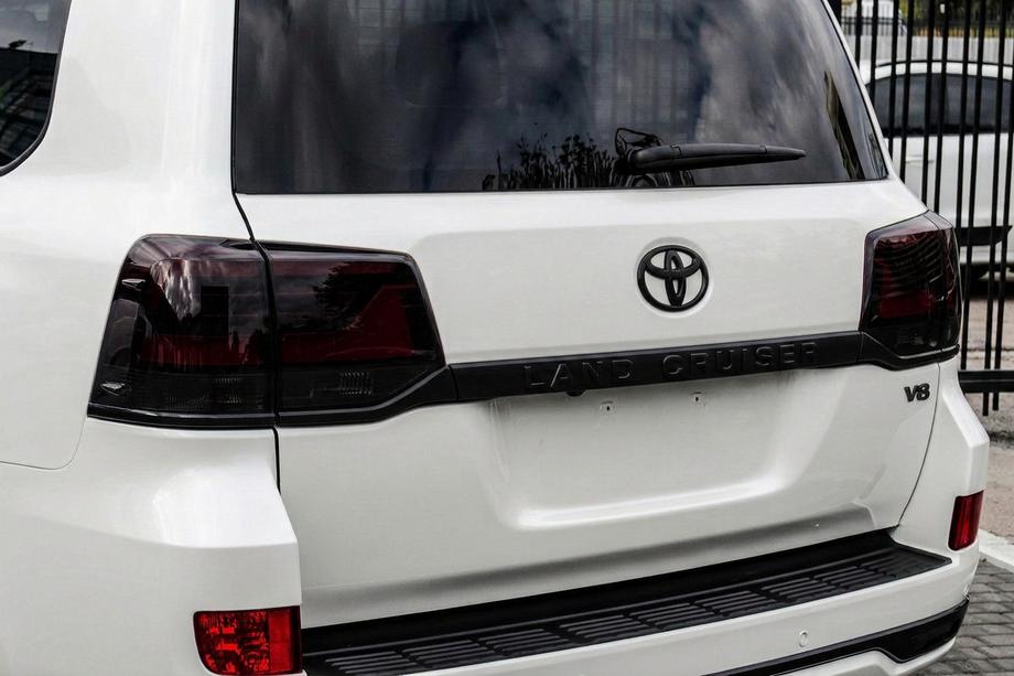 Toyota Land Cruiser 200 2007–2021 Zadní světla 2016-2021 (Sequential Black) Image
